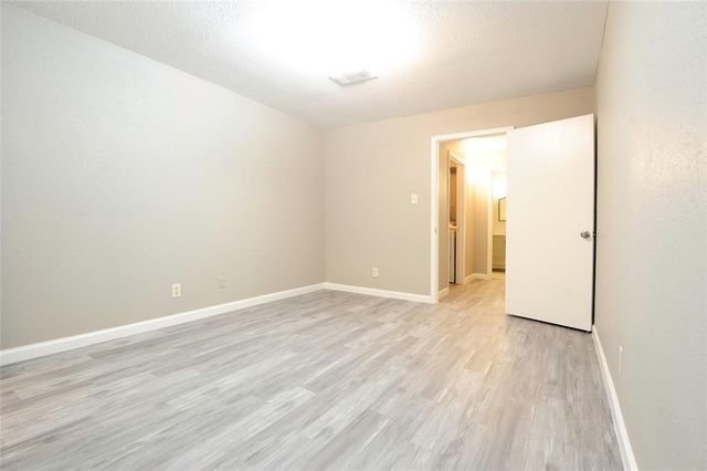 9700 Leawood Boulevard 2110, Houston, TX 77099