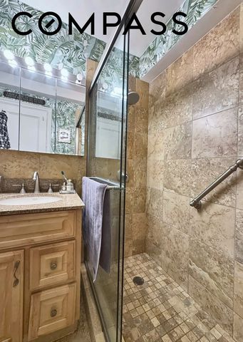 433 W 34th St Apt 4D, New York City, NY 10001