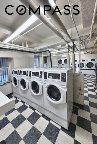 433 W 34th St Apt 4D, New York City, NY 10001