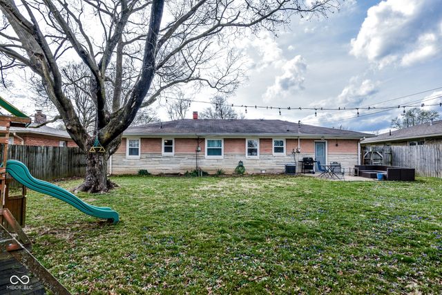 313 Brookside Lane, Plainfield, IN 46168