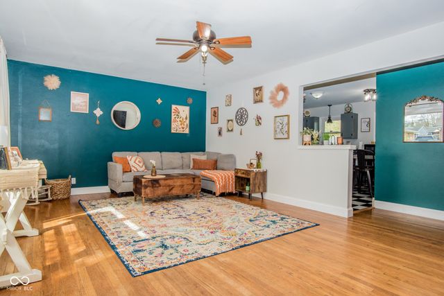 313 Brookside Lane, Plainfield, IN 46168