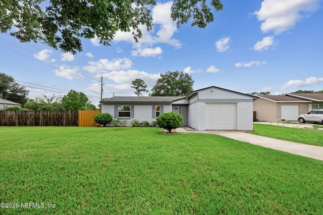 7600 PHEASANT RUN Drive, Jacksonville, FL 32244