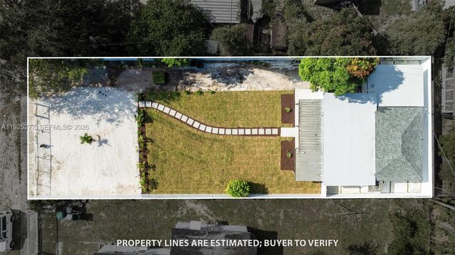 2285 NW 89th St, Miami, FL 33147
