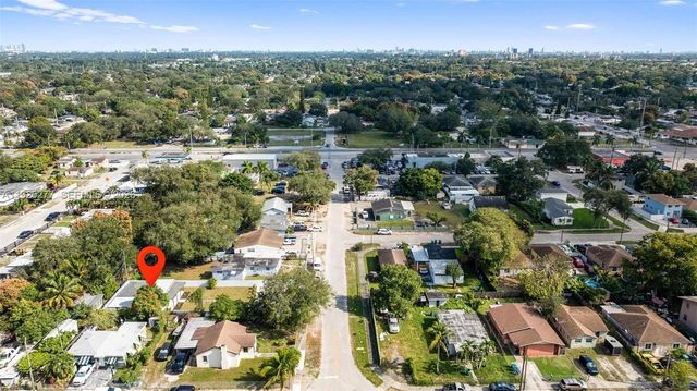 2285 NW 89th St, Miami, FL 33147
