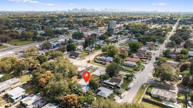 2285 NW 89th St, Miami, FL 33147