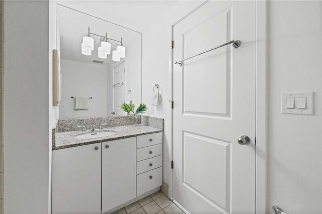 3338 Peachtree Road NE 2702, Atlanta, GA 30326