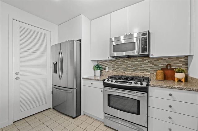 3338 Peachtree Road NE 2702, Atlanta, GA 30326