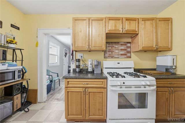 283 West Tupper Street N, Buffalo, NY 14201