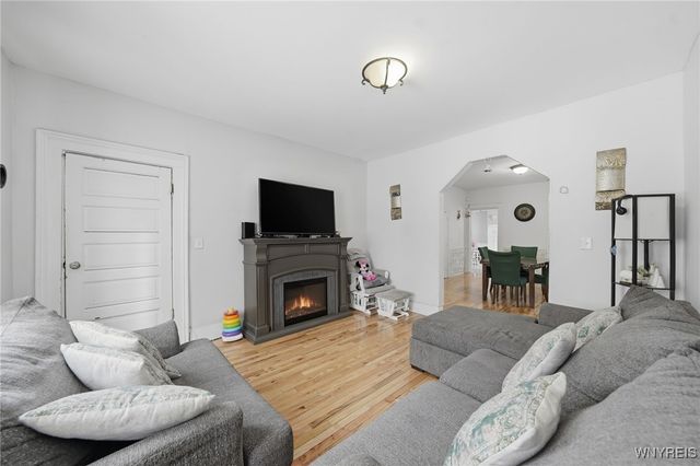 283 West Tupper Street N, Buffalo, NY 14201