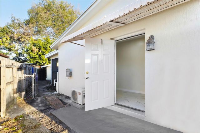 3017 Bahama Dr, Miramar, FL 33023