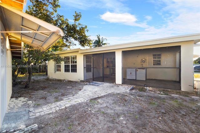 3017 Bahama Dr, Miramar, FL 33023