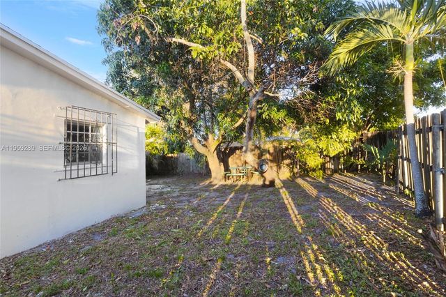 3017 Bahama Dr, Miramar, FL 33023