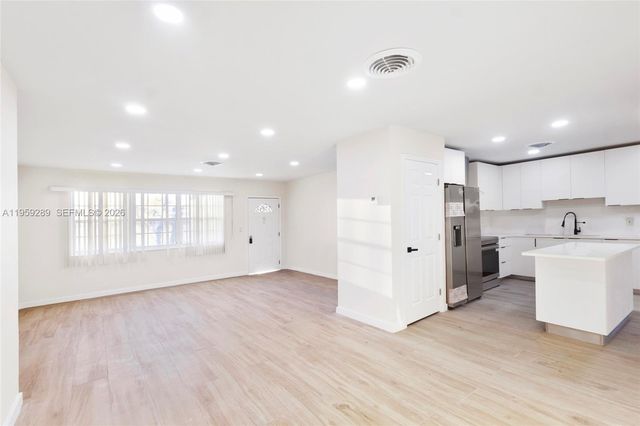 3017 Bahama Dr, Miramar, FL 33023