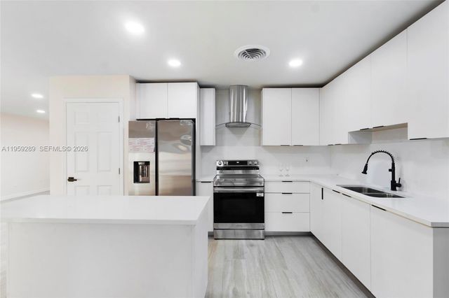 3017 Bahama Dr, Miramar, FL 33023