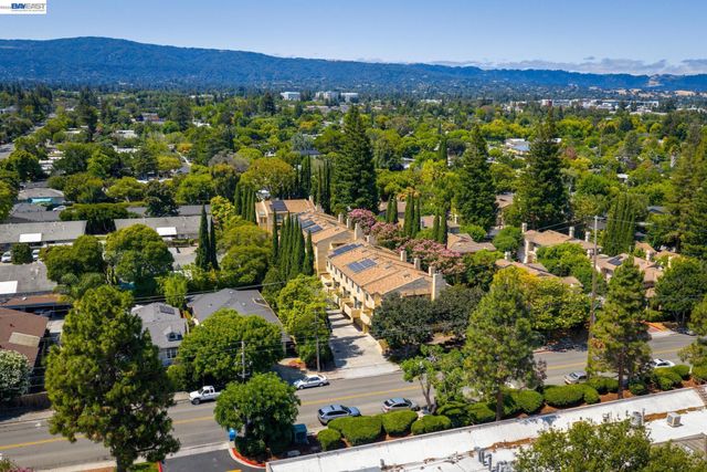 2149 Junction Ave 10, Mountain View, CA 94043