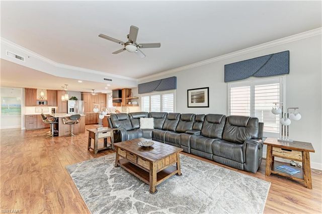 14813 Laguna DR 401, Fort Myers, FL 33908