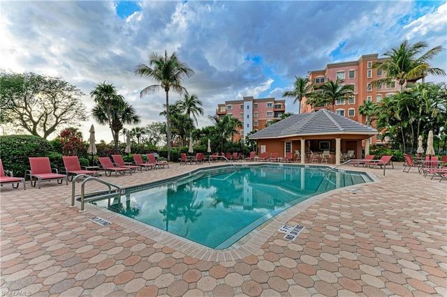 14813 Laguna DR 401, Fort Myers, FL 33908