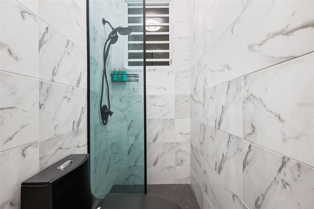 Image 26 of property listing at 4 MAR DE JAPON, Carolina, PR 00979