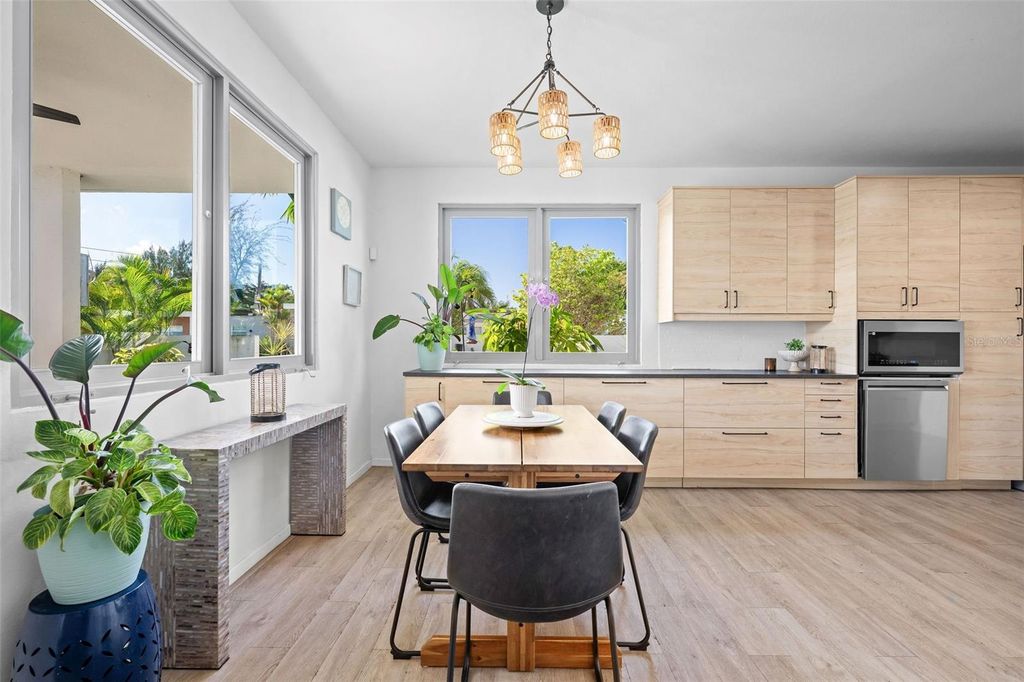 Image 6 of property listing at 4 MAR DE JAPON, Carolina, PR 00979