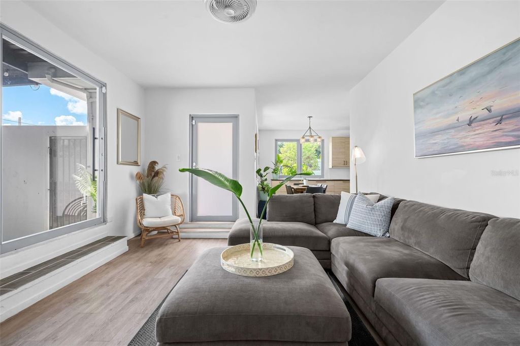 Image 10 of property listing at 4 MAR DE JAPON, Carolina, PR 00979