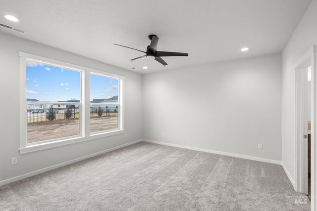 8298 E Cool River Lp, Nampa, ID 83687