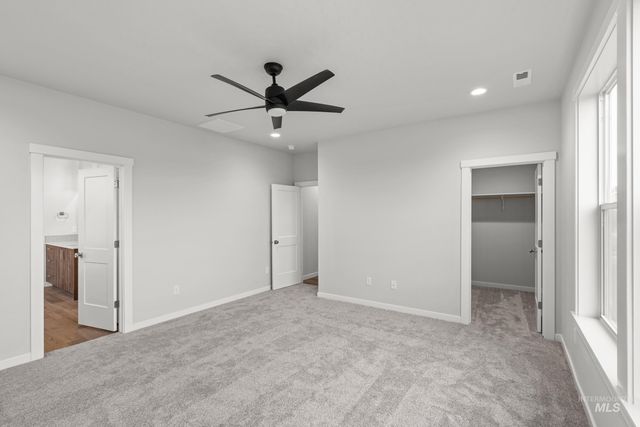 8298 E Cool River Lp, Nampa, ID 83687