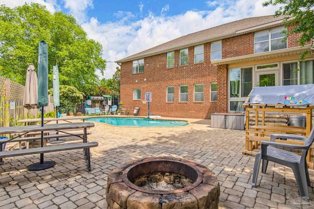 1241 Soaring Blvd, Cantonment, FL 32533