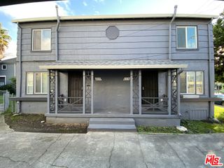 6320 Shattuck Avenue, Oakland, CA 94609
