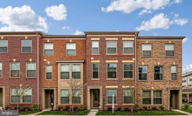 42274 HAMPTON WOODS TER, Ashburn, VA 20148