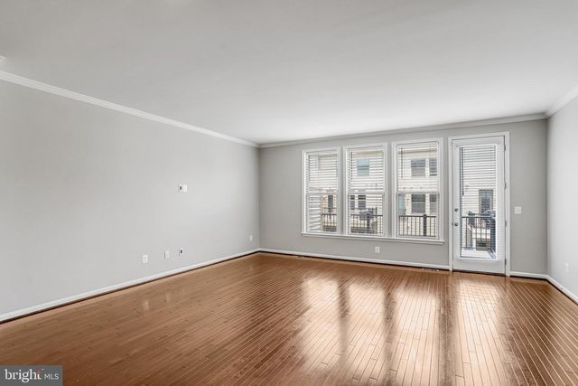 42274 HAMPTON WOODS TER, Ashburn, VA 20148