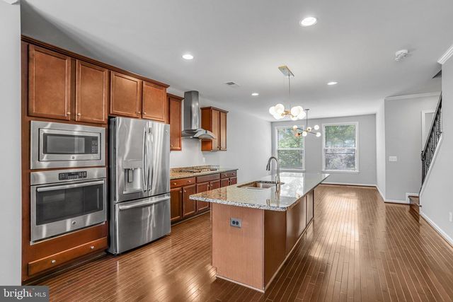 42274 HAMPTON WOODS TER, Ashburn, VA 20148