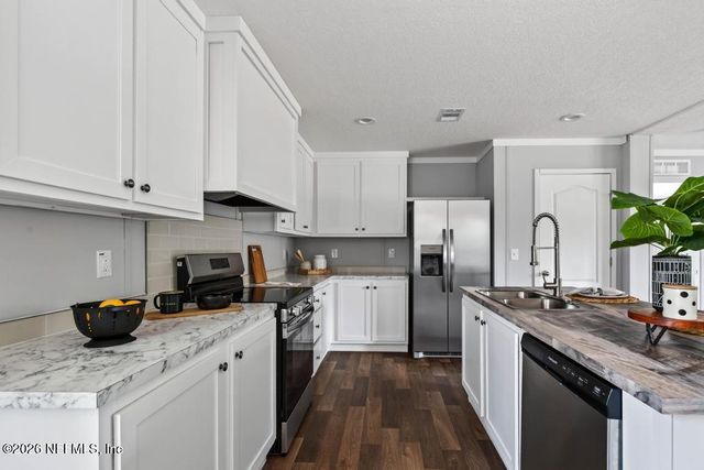 7682 LOS PADRES Avenue, Keystone Heights, FL 32656
