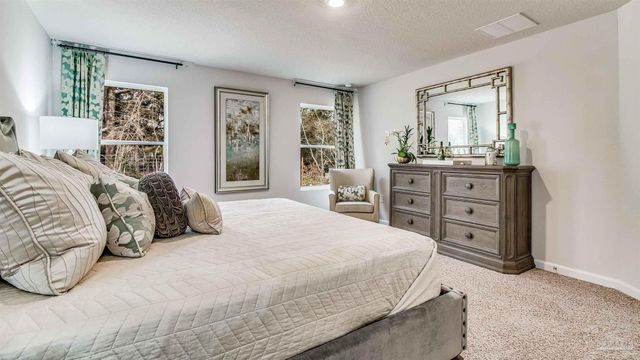 9736 Dutton Ln, Milton, FL 32583