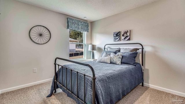 9736 Dutton Ln, Milton, FL 32583