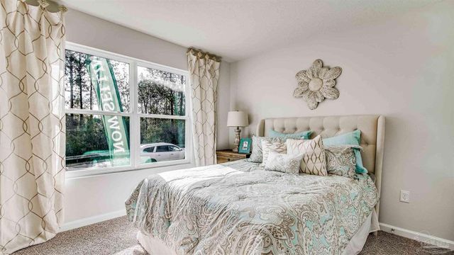 9736 Dutton Ln, Milton, FL 32583