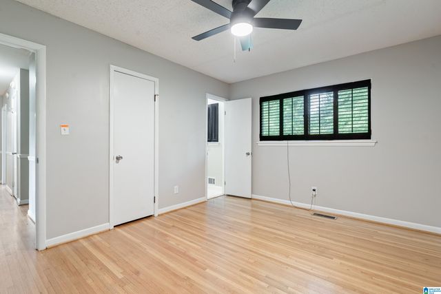 604 GRAVLEE LANE, Birmingham, AL 35206