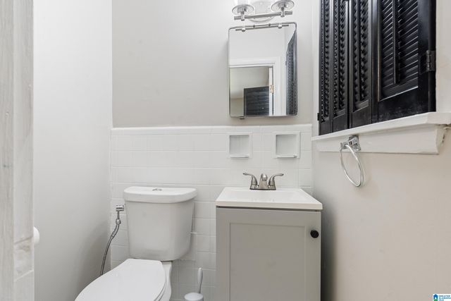 604 GRAVLEE LANE, Birmingham, AL 35206