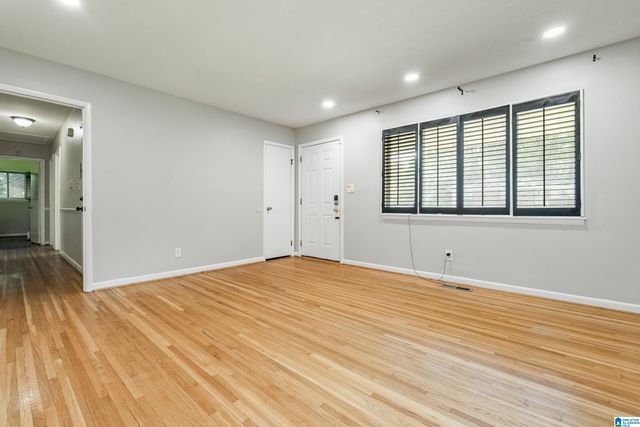 604 GRAVLEE LANE, Birmingham, AL 35206