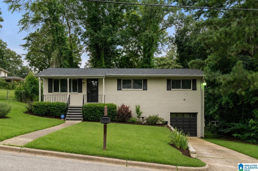604 GRAVLEE LANE, Birmingham, AL 35206