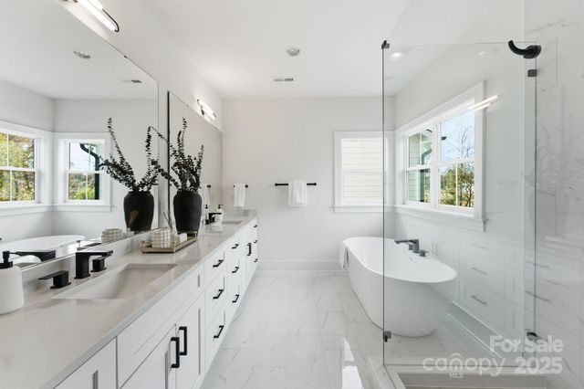 2017 South Street, Charlotte, NC 28208