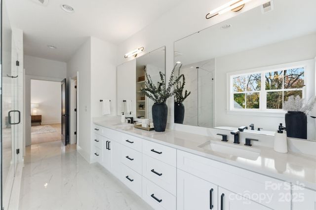 2017 South Street, Charlotte, NC 28208