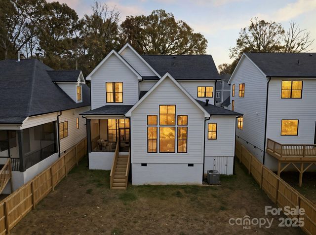 2017 South Street, Charlotte, NC 28208