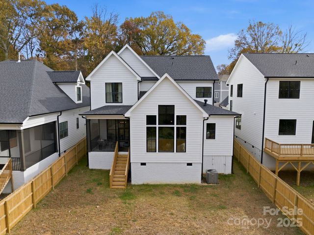 2017 South Street, Charlotte, NC 28208