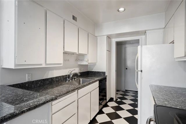 7135 Hollywood 1010, Los Angeles, CA 90046