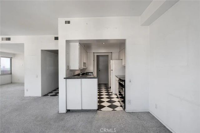 7135 Hollywood 1010, Los Angeles, CA 90046