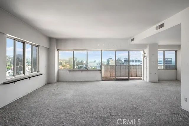 7135 Hollywood 1010, Los Angeles, CA 90046