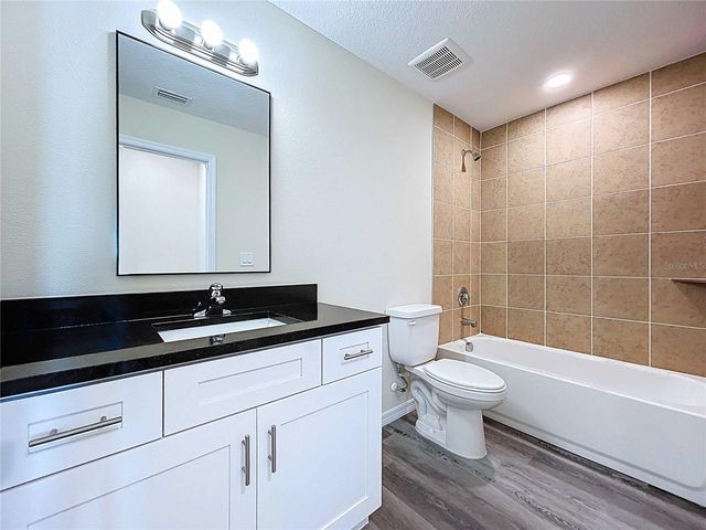 4364 CAMBIO GARDENS COURT, Tampa, FL 33610