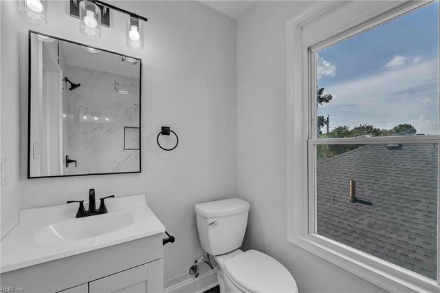 2444 Ballentine BLVD, Norfolk, VA 23509