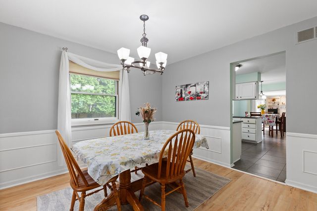 1302 N Freer Road, Chelsea, MI 48118