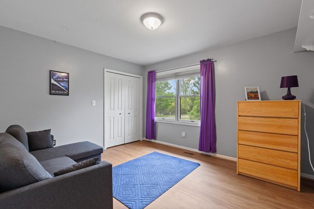 1302 N Freer Road, Chelsea, MI 48118